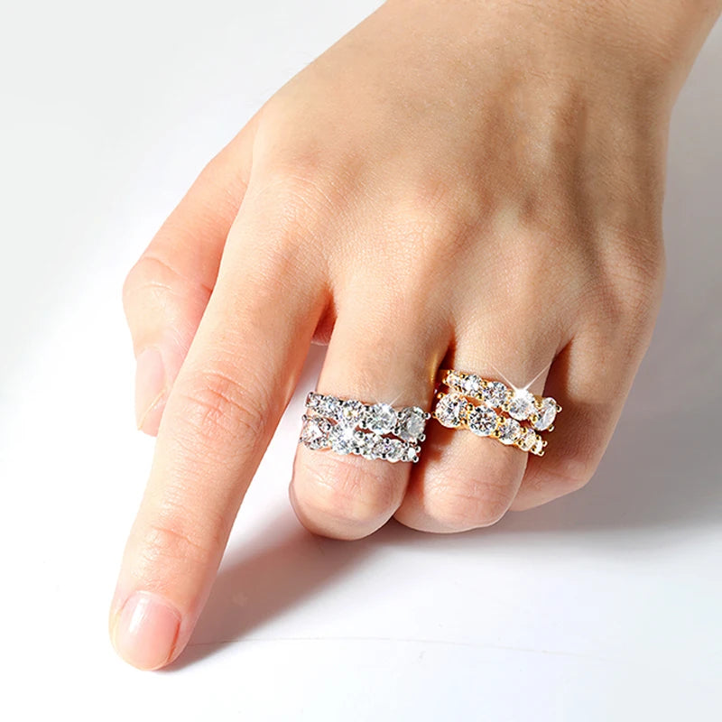 Smyoue Moissanite Wedding Band